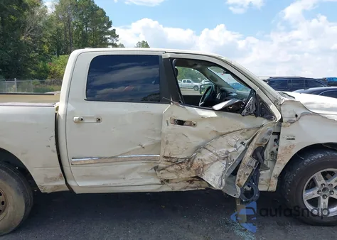 2010 Dodge Ram 1500 Slt/Sport/Trx из США, поврежденный, VIN 1D7RB1CT7AS226027